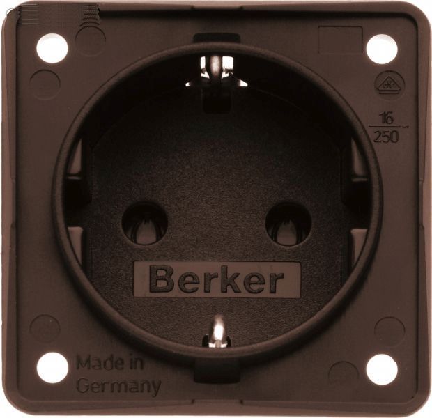 BERKER - outlet on brown